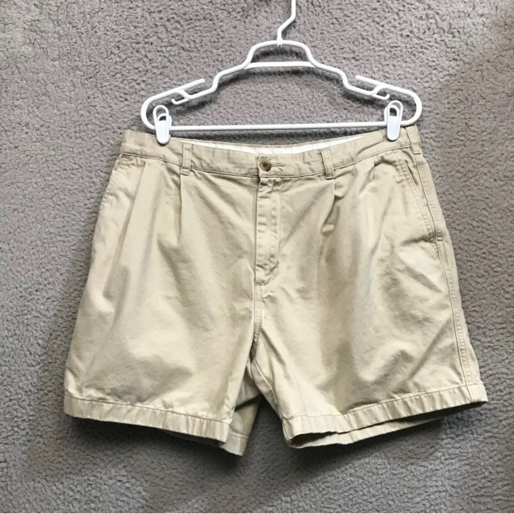 Lands End Mens Size 35 Brown Traditional Fit Pleated Front Casual Shorts Sz 35